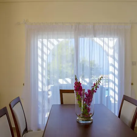 Kyrenia Villa *
