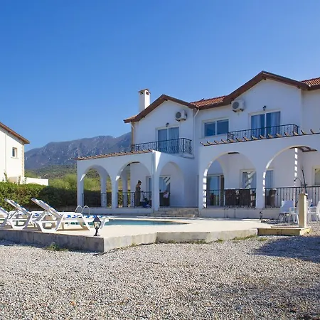 Villa Kyrenia